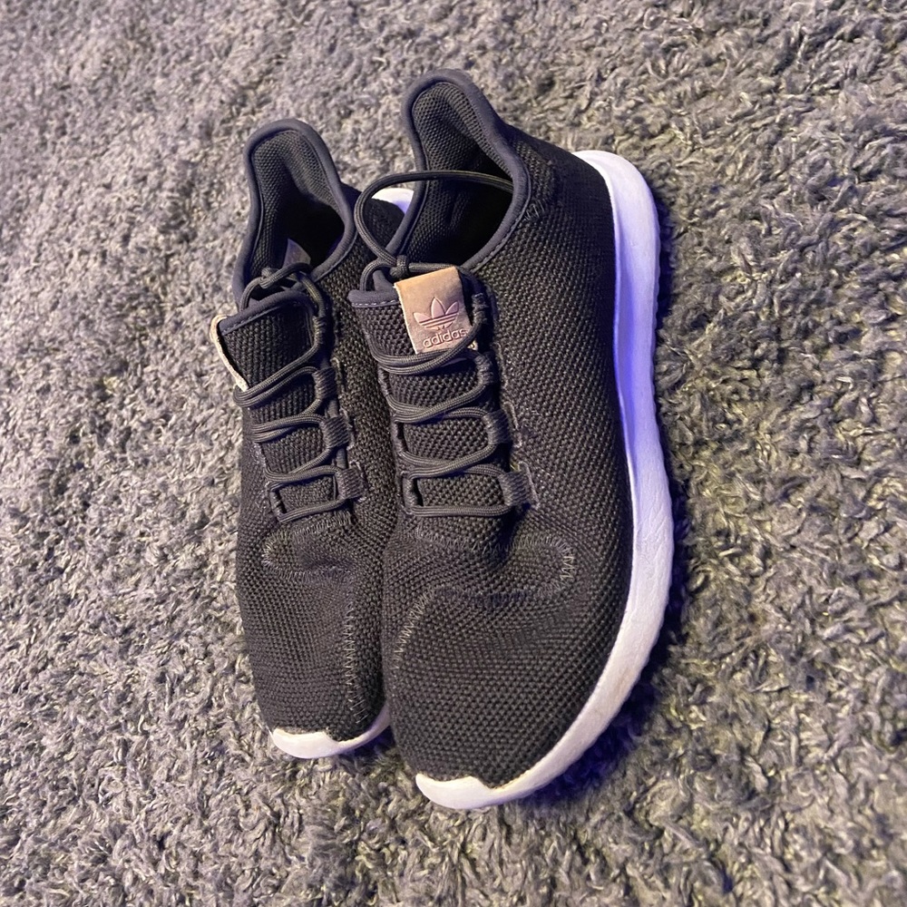 Adidas tennis shoes